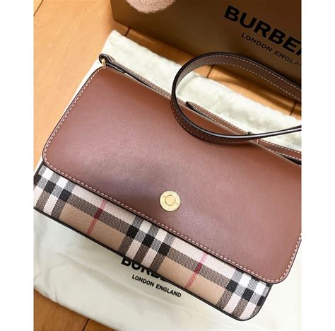 burberry 經典|Burberry 女士经典之作 .